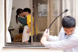 Không thể cưỡng lại cảnh quan hệ tình dục và xuất tinh của cô gái cao bồi điên rồ